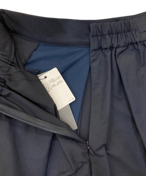 PLST（プラステ）PLST (プラステ) ボリュームタックフレアスカート ネイビー サイズ:Ｓ 未使用品の古着・服飾アイテム