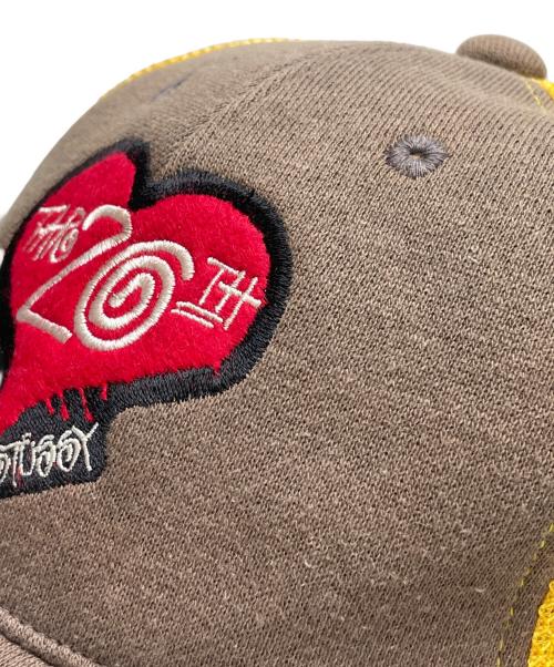 stussy（ステューシー）stussy (ステューシー) TAR (ティーエーアール) メッシュキャップ イエロー×ブラウン サイズ:Mの古着・服飾アイテム