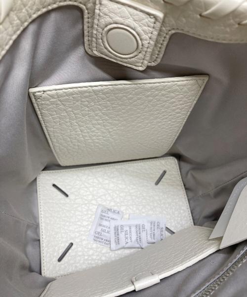 ADD CULUMN（アドカラム）ADD CULUMN (アドカラム) TURN-ONE SHLD S ホワイト サイズ:Free 未使用品の古着・服飾アイテム