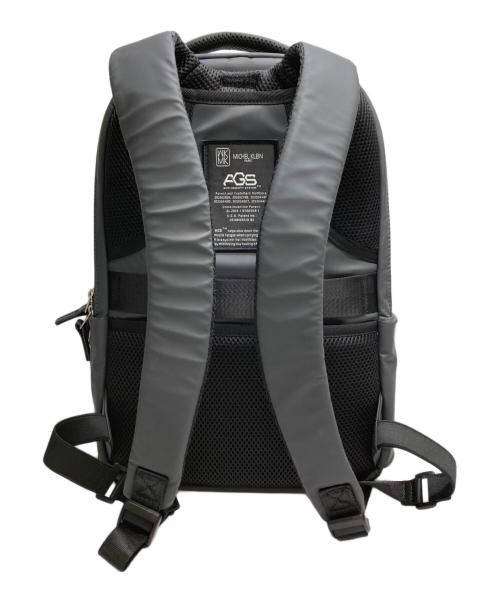 MICHEL KLEIN（ミッシェルクラン）MICHEL KLEIN (ミッシェルクラン) [AGS搭載/大容量]ラウンドジップデザインバックパック グレーの古着・服飾アイテム