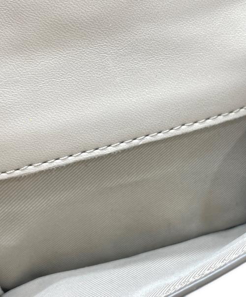 MARC JACOBS（マークジェイコブス）MARC JACOBS (マークジェイコブス) ザ レザー カバード Jマーク 三つ折り ウォレットの古着・服飾アイテム