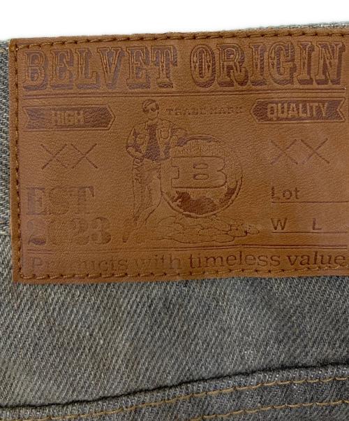BELVET（ベルベット）BELVET (BELVET) WASHED BUTTON-FLY FLARE DENIM グレー サイズ:Mの古着・服飾アイテム