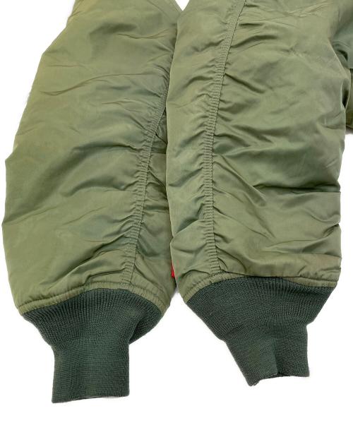 stussy（ステューシー）stussy (ステューシー) ALPHA (アルファ) FRAGMENT DESIGN (フラグメントデザイン) フライトジャケット カーキ サイズ:XXLの古着・服飾アイテム