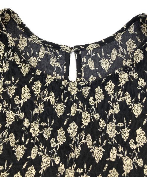 JOURNAL STANDARD relume（ジャーナルスタンダード レリューム）JOURNAL STANDARD relume (ジャーナルスタンダード レリューム) マジョリカプリーツフラワーワンピース ブラック サイズ:Ｆの古着・服飾アイテム