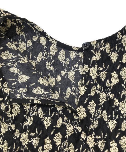 JOURNAL STANDARD relume（ジャーナルスタンダード レリューム）JOURNAL STANDARD relume (ジャーナルスタンダード レリューム) マジョリカプリーツフラワーワンピース ブラック サイズ:Ｆの古着・服飾アイテム