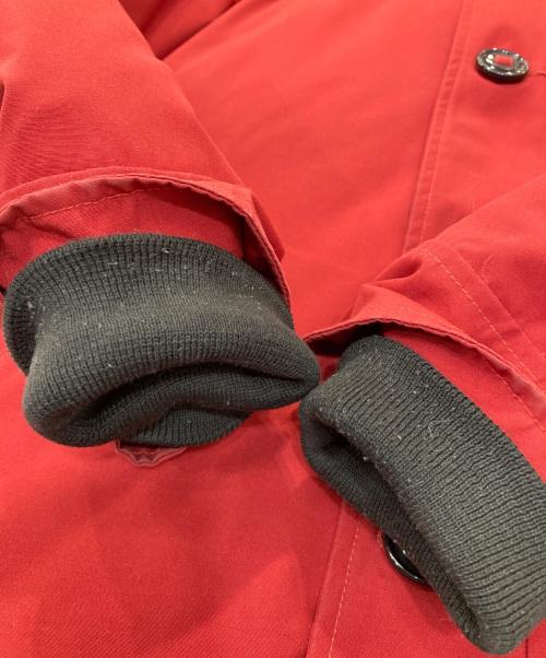 CANADA GOOSE（カナダグース）CANADA GOOSE (カナダグース) ダウンジャケット レッド サイズ:Mの古着・服飾アイテム