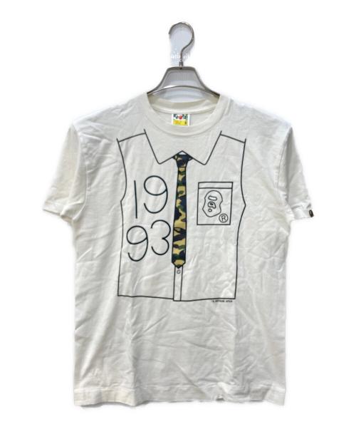 A BATHING APE（アベイシングエイプ）A BATHING APE (ア ベイシング エイプ) プリントTシャツ ホワイト サイズ:Mの古着・服飾アイテム