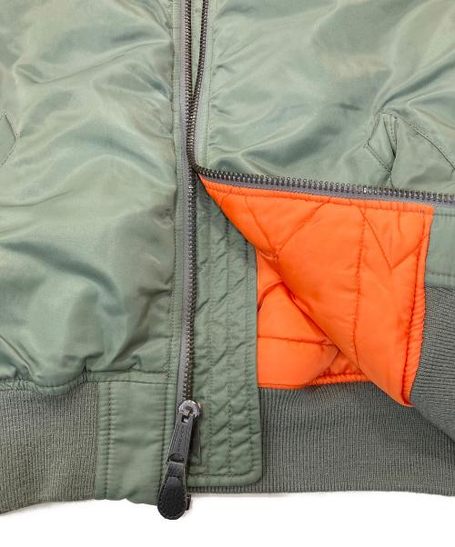 AVIREX（アヴィレックス）AVIREX (アヴィレックス) MA-1ジャケット カーキ サイズ:Mの古着・服飾アイテム