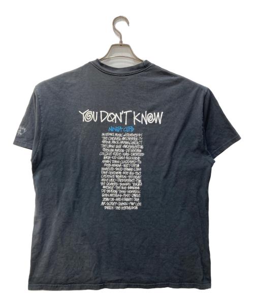 stussy（ステューシー）stussy (ステューシー) ninja tune (ニンジャ・チューン) プリントTシャツ ブラック サイズ:XLの古着・服飾アイテム