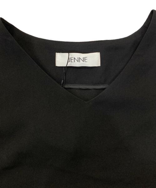 JENNE（ジェンヌ）JENNE (ジェンヌ) Vネックセパレートチュールトップス ブラック サイズ:M 未使用品の古着・服飾アイテム