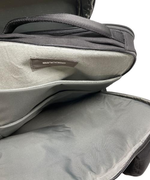 Incase（インケース）Incase (インケース) A.R.C. Commuter Pack ブラックの古着・服飾アイテム