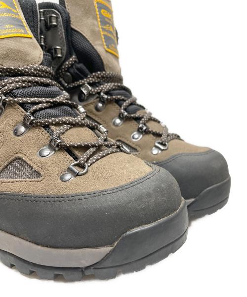 CARAVAN（キャラバン）CARAVAN (キャラバン) トレッキングシューズ ブラウン サイズ:25cmの古着・服飾アイテム