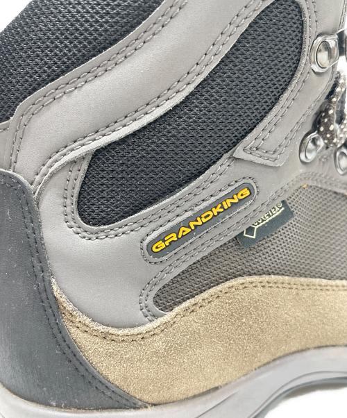 CARAVAN（キャラバン）CARAVAN (キャラバン) トレッキングシューズ ブラウン サイズ:25cmの古着・服飾アイテム