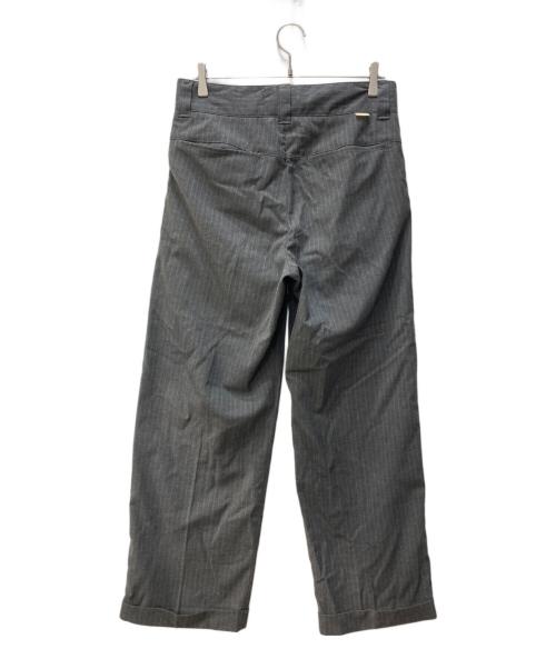 FARAH（ファーラー）FARAH (ファーラー) スリータックストライプワイドパンツ グレー サイズ:W32の古着・服飾アイテム