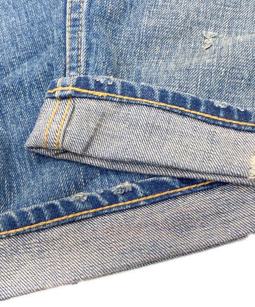 TMT（ティーエムティー）TMT (ティーエムティー) ワッペン付きセルビッチデニムパンツ インディゴ サイズ:Mの古着・服飾アイテム