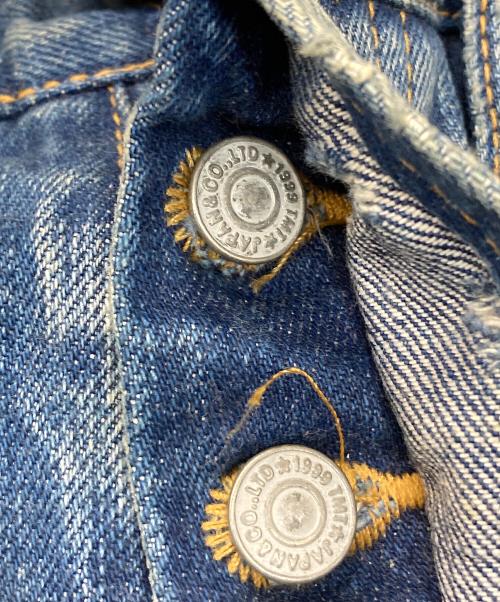 TMT（ティーエムティー）TMT (ティーエムティー) ワッペン付きセルビッチデニムパンツ インディゴ サイズ:Mの古着・服飾アイテム