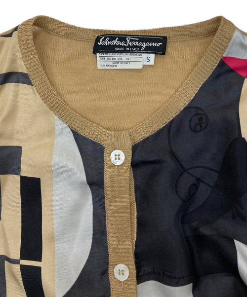 Salvatore Ferragamo（サルヴァトーレ フェラガモ）Salvatore Ferragamo (サルヴァトーレ フェラガモ) シルクカーディガン ベージュ サイズ:Ｓの古着・服飾アイテム