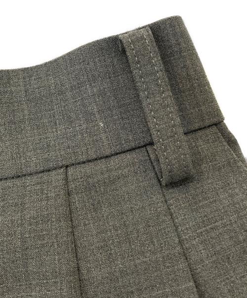 Whim Gazette（ウィムガゼット）Whim Gazette (ウィムガゼット) ワイドタックパンツ グレー サイズ:38の古着・服飾アイテム