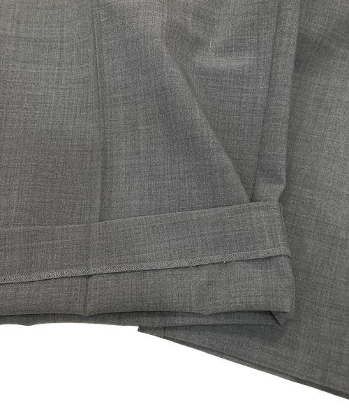 Whim Gazette（ウィムガゼット）Whim Gazette (ウィムガゼット) ワイドタックパンツ グレー サイズ:38の古着・服飾アイテム