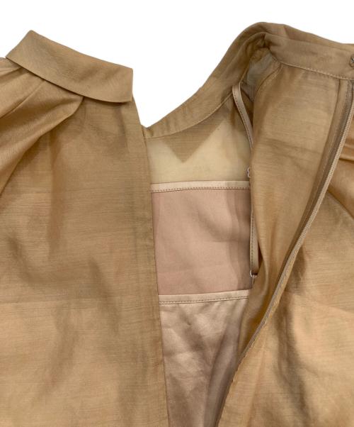 CELFORD（セルフォード）CELFORD (セルフォード) 衿付パフスリーブブラウス キャミソール付 ベージュ サイズ:36の古着・服飾アイテム