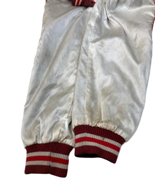 stussy（ステューシー）stussy (ステューシー) リバーシブルスカジャン ブラック×レッド サイズ:XLの古着・服飾アイテム