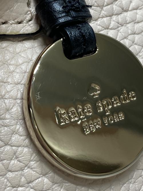 Kate Spade（ケイトスペード）Kate Spade (ケイトスペード) 2WAYバッグ ベージュの古着・服飾アイテム