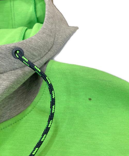 ARMANI EXCHANGE（アルマーニ エクスチェンジ）ARMANI EXCHANGE (アルマーニ エクスチェンジ) メッシュ切替 ボンディングジップアップパーカー グリーン サイズ:Lの古着・服飾アイテム