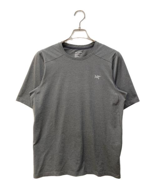 ARC'TERYX（アークテリクス）ARC'TERYX (アークテリクス) CORMAC CREW SS グレー サイズ:XSの古着・服飾アイテム