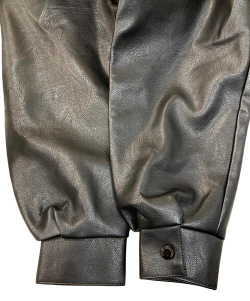 A FEW GOOD KIDS（アフューグッドキッズ）A FEW GOOD KIDS (アフューグッドキッズ) フェイクレザースタジャン ブラック サイズ:Mの古着・服飾アイテム