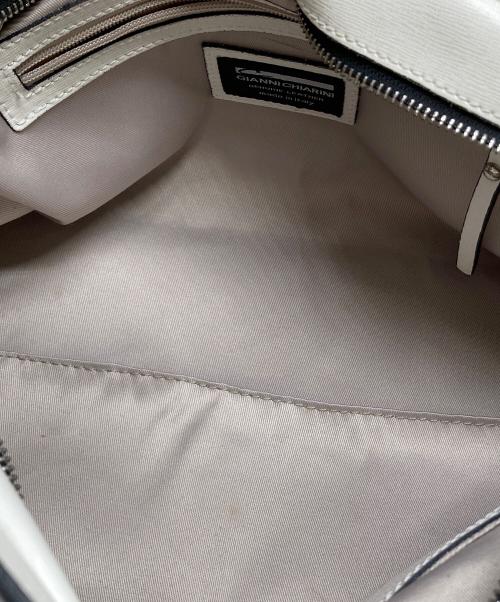 GIANNI CHIARINI（ジャンニ キアリーニ）GIANNI CHIARINI (ジャンニ キアリーニ) 2WAYバッグ ホワイトの古着・服飾アイテム