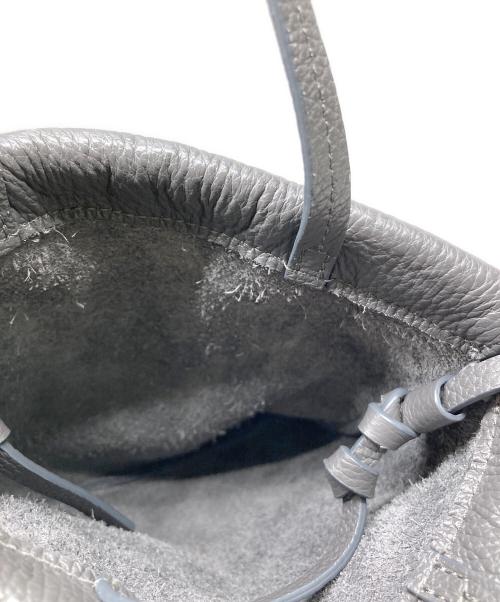 IACUCCI（イアクッチ）IACUCCI (イアクッチ) グラネッロ チャコールグレーの古着・服飾アイテム