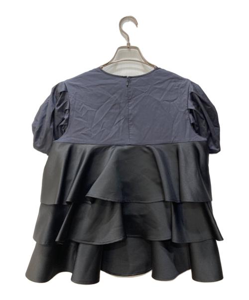 YOKO CHAN（ヨーコチャン）YOKO CHAN (ヨーコチャン) バルーンスリーブラッフルレイヤーブラウス ブラック×ネイビー サイズ:Freeの古着・服飾アイテム