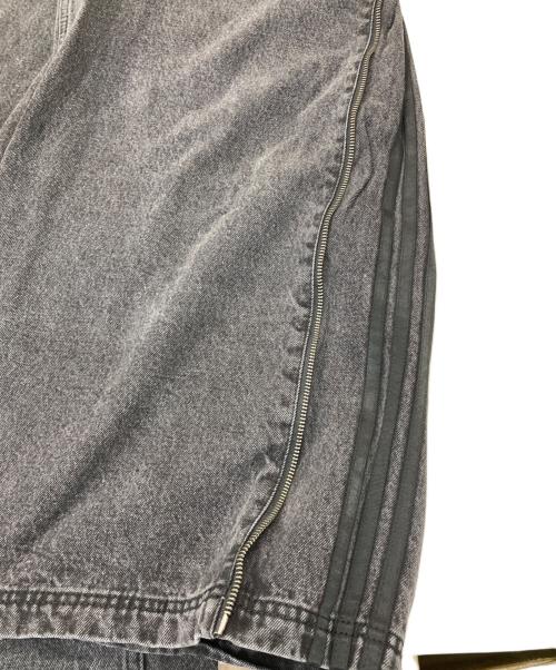 adidas（アディダス）adidas (アディダス) ジップ ウォッシュド デニムパンツ インディゴ サイズ:26の古着・服飾アイテム