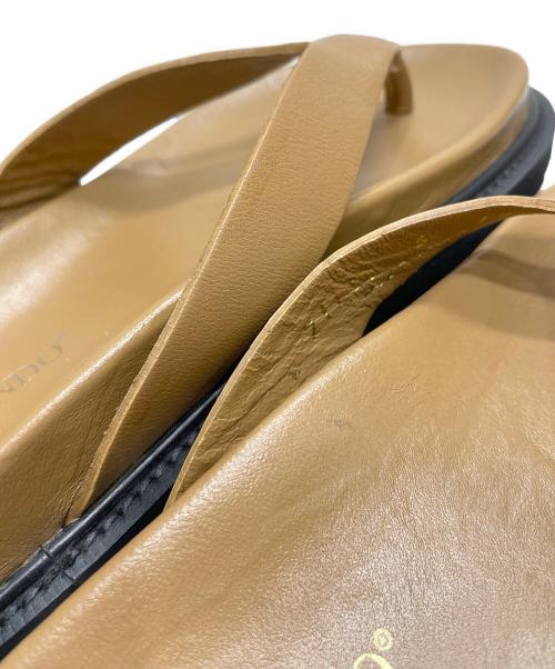 Caminando（カミナンド）Caminando (カミナンド) レザートングサンダル ブラウン サイズ:5の古着・服飾アイテム