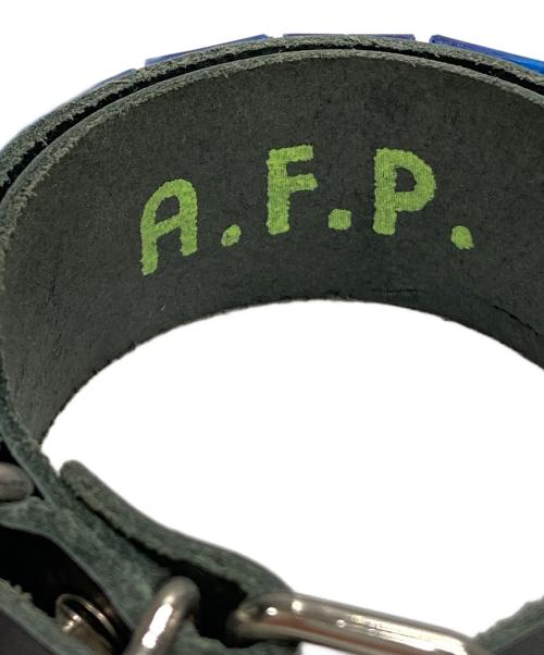A.F.P.（エーエフピー）A.F.P. (エーエフピー) WHEV バングル ブルーの古着・服飾アイテム