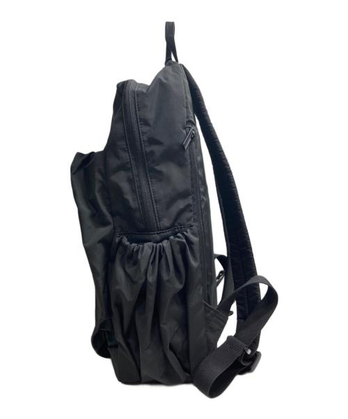 emmi（エミ）emmi (エミ) 撥水ギャザーボディーバックパック ブラック サイズ:記載なしの古着・服飾アイテム