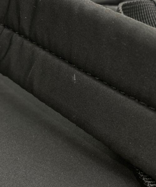 emmi（エミ）emmi (エミ) 撥水ギャザーボディーバックパック ブラック サイズ:記載なしの古着・服飾アイテム