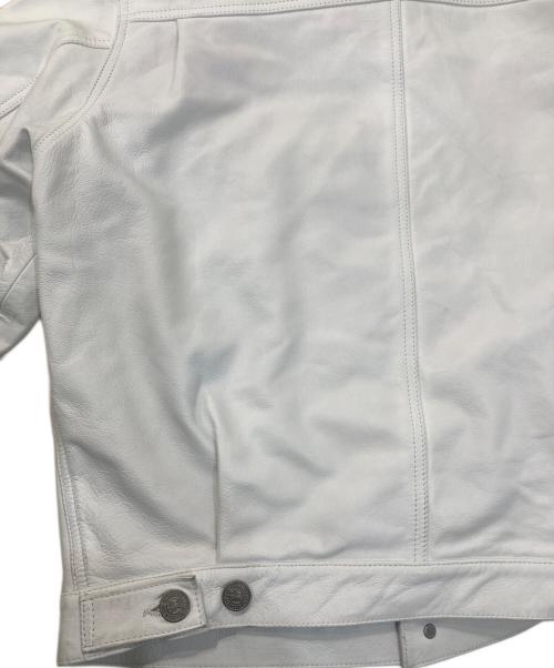 LEVI'S（リーバイス）LEVI'S (リーバイス) stussy (ステューシー) レザートラッカージャケット ホワイト サイズ:Ｓの古着・服飾アイテム