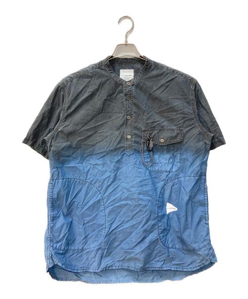 and wander（アンドワンダー）and wander (アンドワンダー) ノーカラーシャツ グレー×ブルー サイズ:4の古着・服飾アイテム