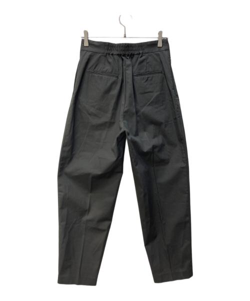 heliopole（エリオポール）heliopole (エリオポール) BARREL PANTS グレー サイズ:38 未使用品の古着・服飾アイテム