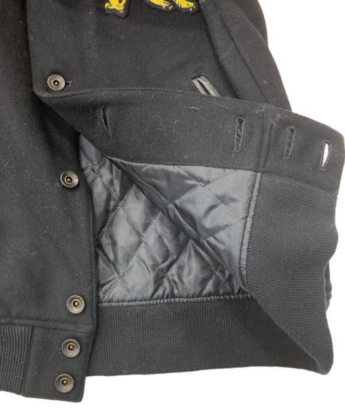 stussy（ステューシー）stussy (ステューシー) nexus7 (ネクサスセブン) ライオン刺繍スタジャン ブラック サイズ:Lの古着・服飾アイテム