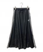adidasアディダス）の古着「LONG SATIN SKIRT」｜ブラック