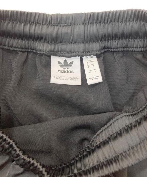 adidas（アディダス）adidas (アディダス) LONG SATIN SKIRT ブラック サイズ:Sの古着・服飾アイテム