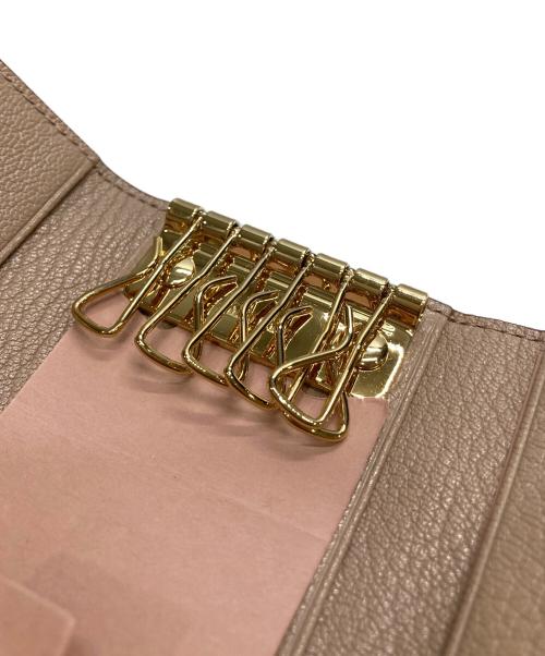 MIU MIU（ミュウミュウ）MIU MIU (ミュウミュウ) マドラスフィオックキーケース ピンクの古着・服飾アイテム