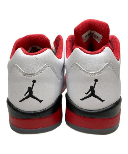 NIKE（ナイキ）NIKE (ナイキ) AIR JORDAN 5 RETRO LOW ホワイト サイズ:27の古着・服飾アイテム