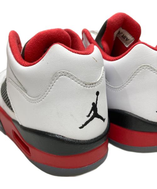 NIKE（ナイキ）NIKE (ナイキ) AIR JORDAN 5 RETRO LOW ホワイト サイズ:27の古着・服飾アイテム