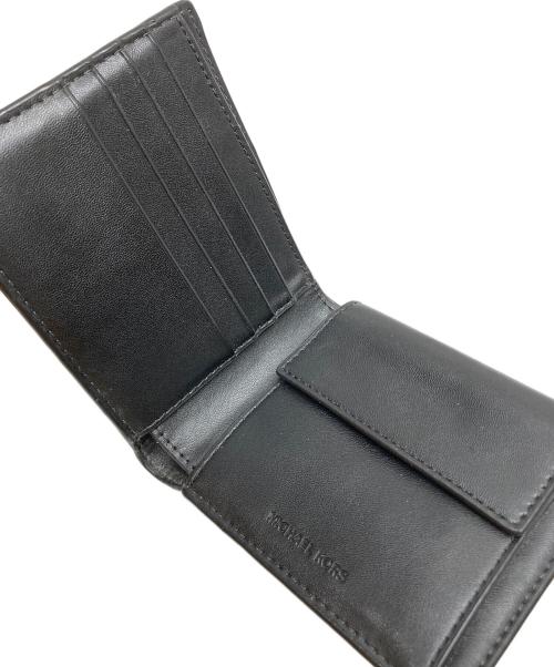 MICHAEL KORS（マイケル・コース）MICHAEL KORS (マイケル・コース) GREYSON ビルフォールド ウィズ コイン ポケット - MKシグネチャー ブラックの古着・服飾アイテム