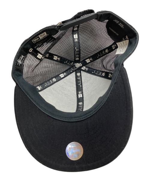 stussy（ステューシー）stussy (ステューシー) New Era (ニューエラ) メッシュキャップ ブラックの古着・服飾アイテム