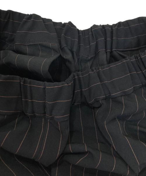 OSMOSIS（オズモーシス）OSMOSIS (オズモーシス) ストライプレイヤードパンツ ブラック サイズ:ONE 未使用品の古着・服飾アイテム
