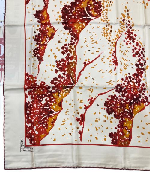 HERMES（エルメス）HERMES (エルメス) カレ90 3枚の葉 アイボリー×レッドの古着・服飾アイテム